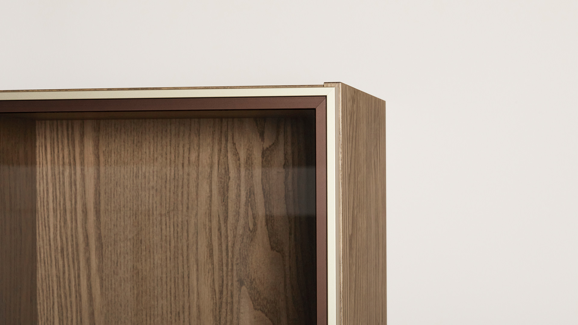 Vitrineskap fra Svane Kjøkkenet